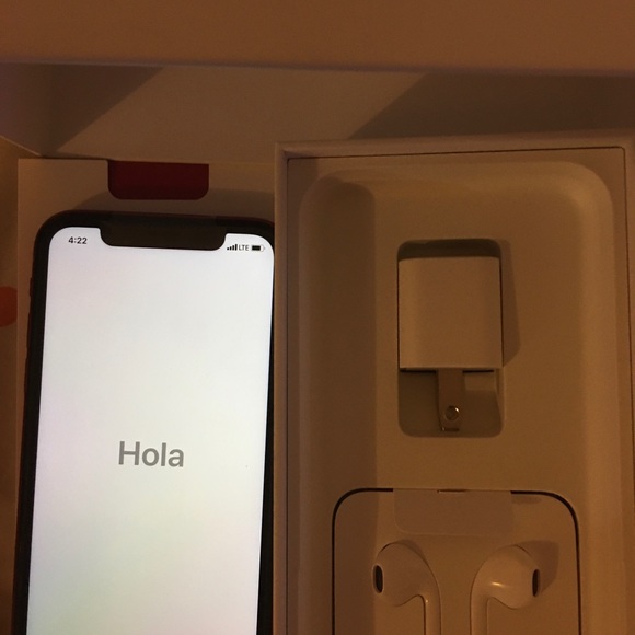 iPhone XR - Picture 3 of 4